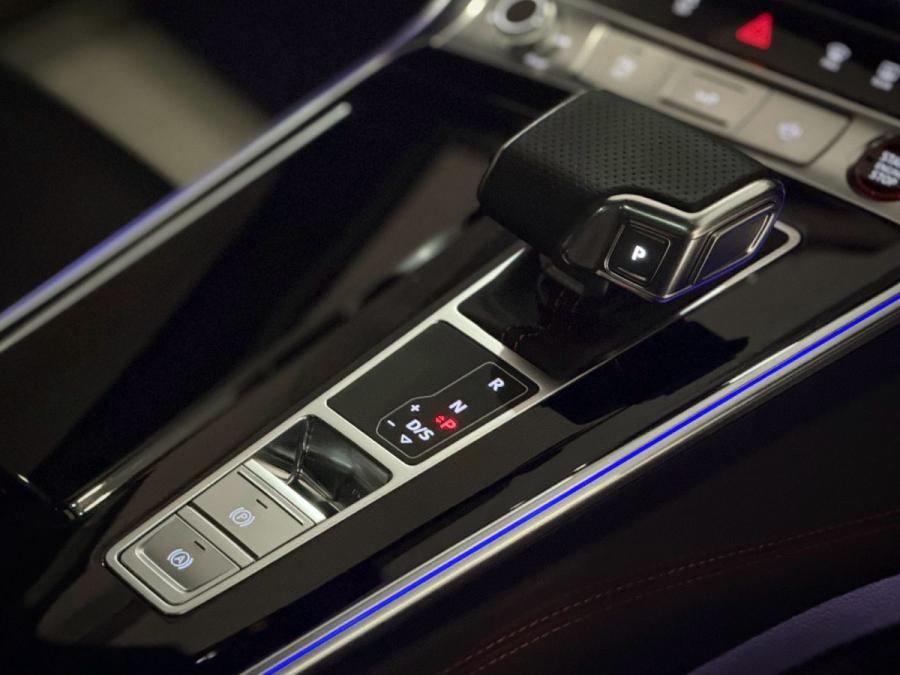 RS6 AVANT QUATTRO - Image 9